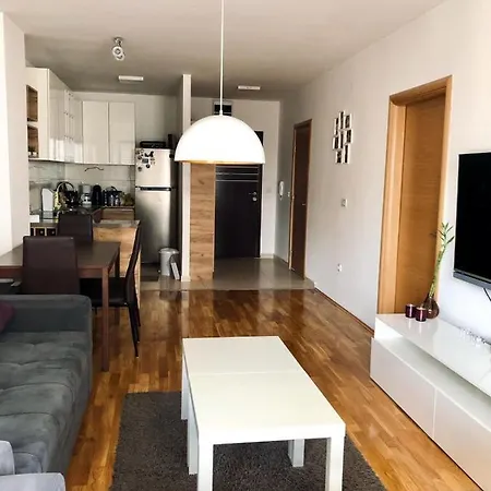 Apartment Modern Cosy By Smm *