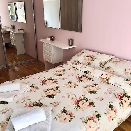 Modern Cosy By Smm Apartment Skopje