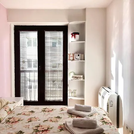 Apartment Modern Cosy By Smm *